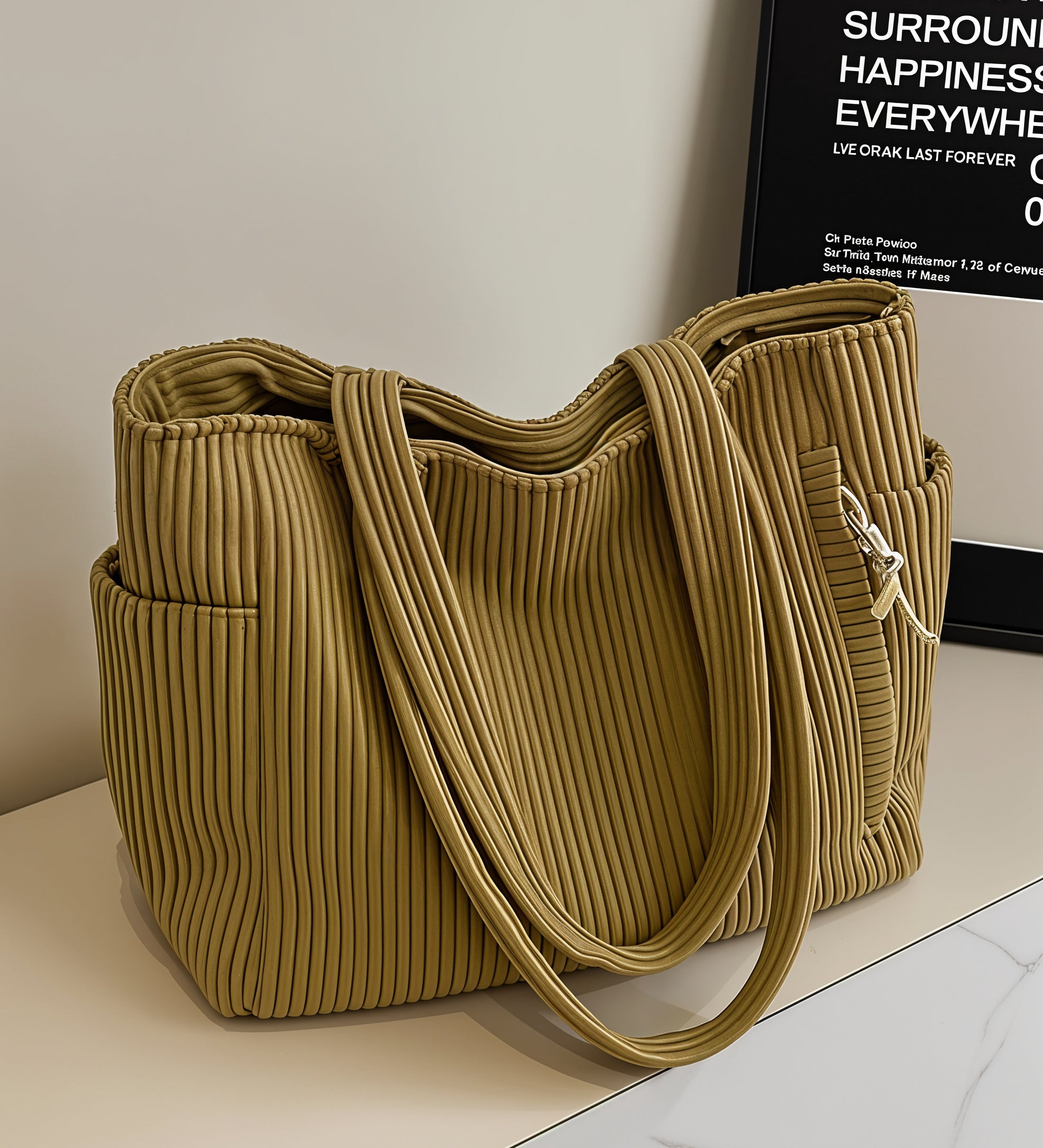 HANNA™ | BOLSO DE MANO ACANALADO CON DETALLE DE CORDÓN